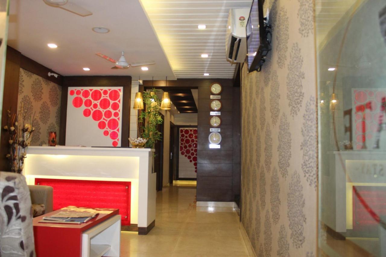 Sky Gate Hotel Near Apollo Main, Women'S & Children'S Us Consulate Sankara Netralaya Goethe Institute Prestigepalladium Shastri Bhavan Senmozhi Poonga Raj Ratnam Stadium Taj Coromandal India Oil Bhavan Dr Mohan'S Diabetics Vac Chennai Exterior foto